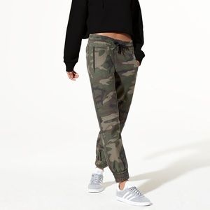 TNA Alix Jogger Pant